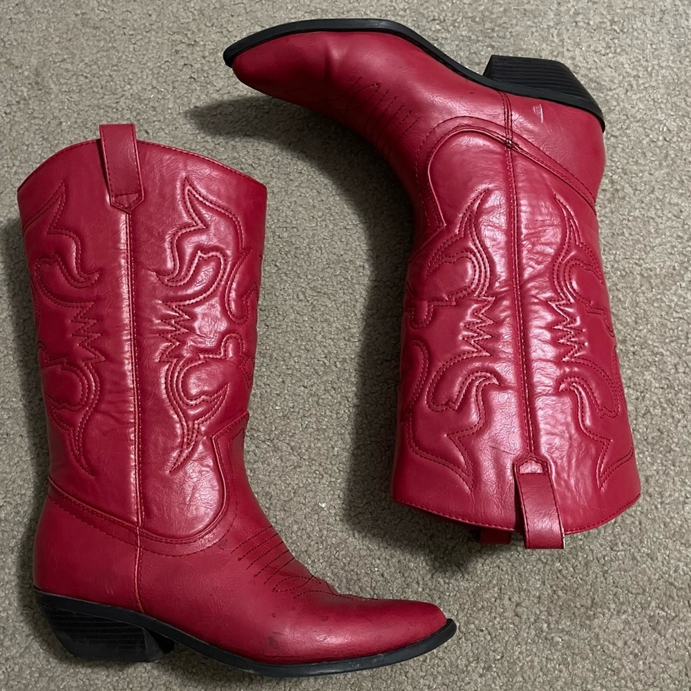 red cowgirl boots